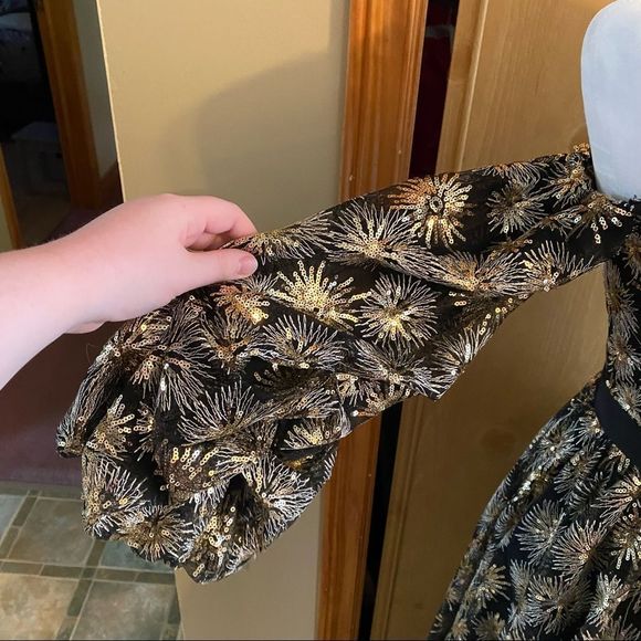 Aqua x Zendaya • Firework Sequined Cold Shoulder Gown - Picture 7 of 15